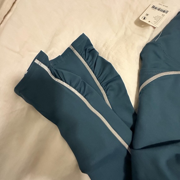 FP Movement by Free People You’re a Peach leggings, NWT size XS - Picture 3 of 6